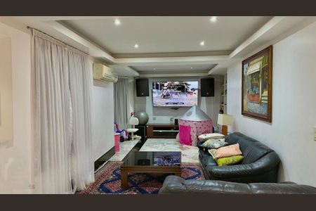 Casa para alugar com 6 quartos, 1250m² em Recreio dos Bandeirantes, Rio de Janeiro