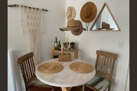 Apartamento à venda com 47m², 1 quarto e 2 vagas