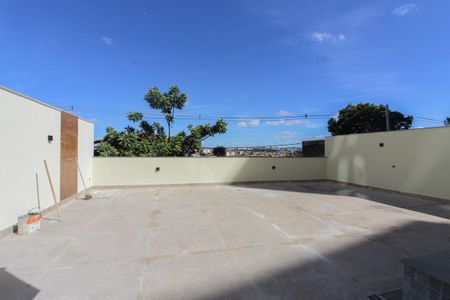 Apartamento à venda com 63m², 2 quartos e 1 vagaÁrea comum