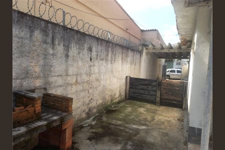 Casa à venda com 4 quartos, 200m² em Jardim Ana Lucia, São Paulo