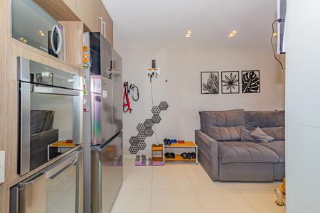 Cozinha de apartamento à venda com 2 quartos, 71m² em Santo Amaro, São Paulo