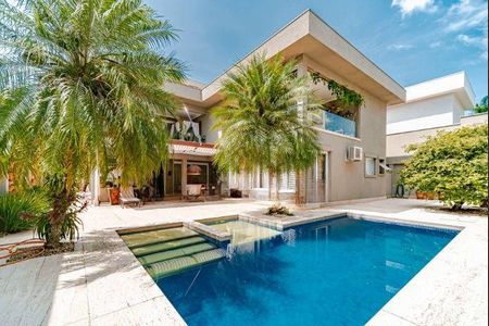 Casa à venda com 750m², 4 quartos e 6 vagas