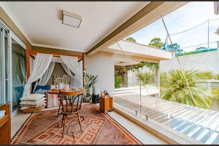Casa à venda com 750m², 4 quartos e 6 vagas