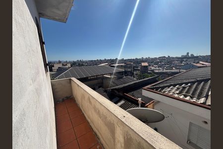Casa à venda com 250m², 6 quartos e 9 vagas Casa à venda com 250m², 6 quartos e 9 vagasVaranda