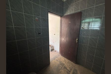 Casa à venda com 250m², 6 quartos e 9 vagas Casa à venda com 250m², 6 quartos e 9 vagasBanheiro 3