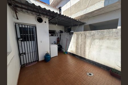 Casa à venda com 250m², 6 quartos e 9 vagas Casa à venda com 250m², 6 quartos e 9 vagasÁrea de Serviço