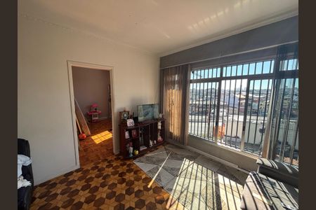 Sala de casa à venda com 6 quartos, 250m² em Jardim Eliane, São Paulo