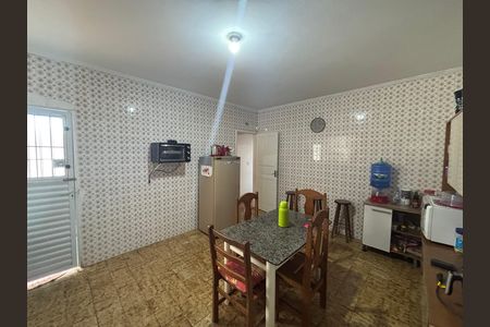 Casa à venda com 250m², 6 quartos e 9 vagas Casa à venda com 250m², 6 quartos e 9 vagasCozinha