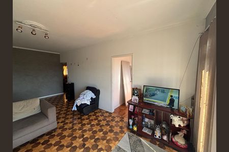 Casa à venda com 250m², 6 quartos e 9 vagas Casa à venda com 250m², 6 quartos e 9 vagasSala