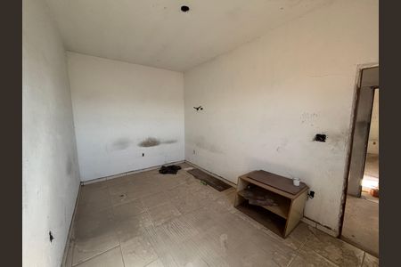 Casa à venda com 250m², 6 quartos e 9 vagas Casa à venda com 250m², 6 quartos e 9 vagasQuarto 5