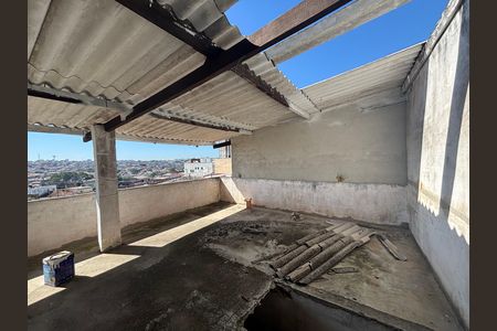 Casa à venda com 250m², 6 quartos e 9 vagas Casa à venda com 250m², 6 quartos e 9 vagasÁrea de Serviço