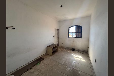 Casa à venda com 250m², 6 quartos e 9 vagas Casa à venda com 250m², 6 quartos e 9 vagasQuarto 5