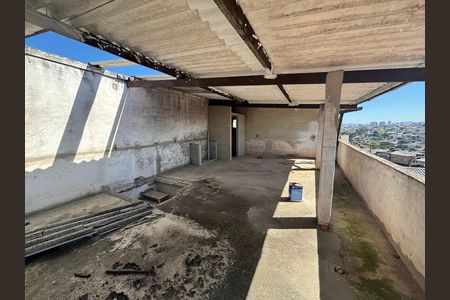 Casa à venda com 250m², 6 quartos e 9 vagas Casa à venda com 250m², 6 quartos e 9 vagasÁrea de Serviço