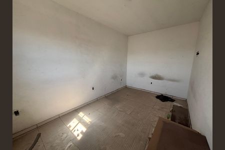 Casa à venda com 250m², 6 quartos e 9 vagas Casa à venda com 250m², 6 quartos e 9 vagasQuarto 5