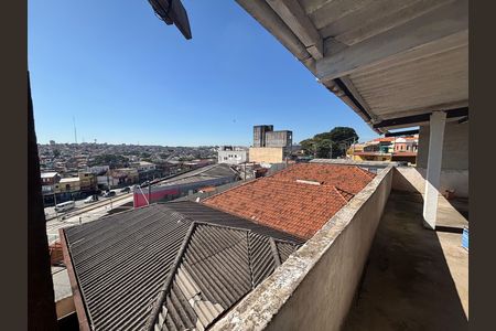Casa à venda com 250m², 6 quartos e 9 vagas Casa à venda com 250m², 6 quartos e 9 vagasÁrea de Serviço