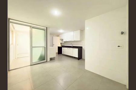 Apartamento para alugar com 229m², 4 quartos e 2 vagas
