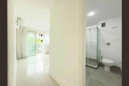Apartamento para alugar com 229m², 4 quartos e 2 vagas