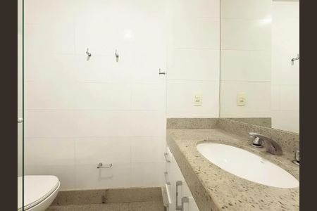 Apartamento para alugar com 229m², 4 quartos e 2 vagas