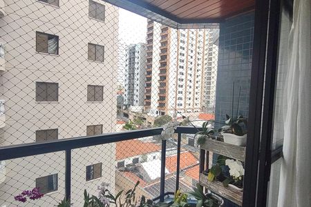 Apartamento à venda com 99m², 3 quartos e 1 vaga Apartamento à venda com 99m², 3 quartos e 1 vagaVaranda