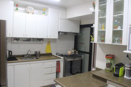 Apartamento à venda com 99m², 3 quartos e 1 vagaCozinha