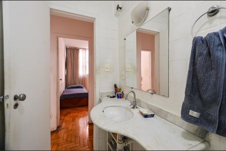 Apartamento à venda com 98m², 3 quartos e 1 vaga Apartamento à venda com 98m², 3 quartos e 1 vagaBanheiro 2