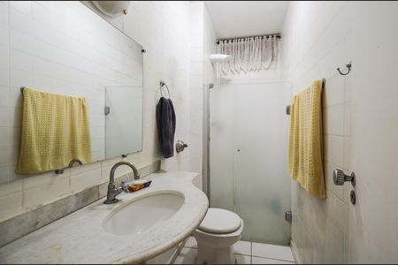 Apartamento à venda com 98m², 3 quartos e 1 vaga Apartamento à venda com 98m², 3 quartos e 1 vagaBanheiro 2