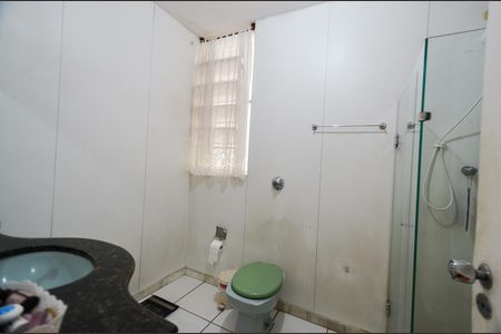Apartamento à venda com 98m², 3 quartos e 1 vaga Apartamento à venda com 98m², 3 quartos e 1 vagaBanheiro 1