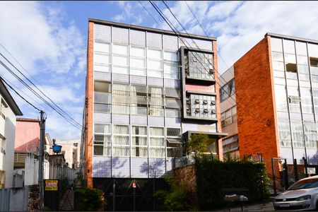 Apartamento à venda com 98m², 3 quartos e 1 vaga Apartamento à venda com 98m², 3 quartos e 1 vagaFachada