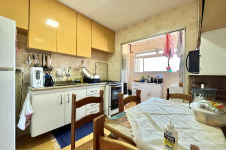 Apartamento à venda com 65m², 2 quartos e 1 vaga Apartamento à venda com 65m², 2 quartos e 1 vagaCozinha