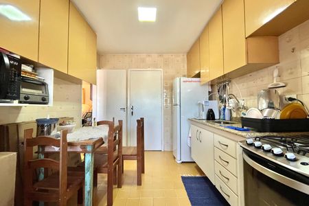 Apartamento à venda com 65m², 2 quartos e 1 vagaCozinha