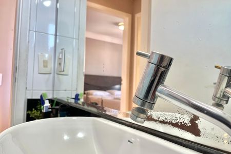 Apartamento à venda com 65m², 2 quartos e 1 vaga Apartamento à venda com 65m², 2 quartos e 1 vagaBanheiro