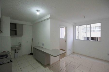 Sala de apartamento para alugar com 2 quartos, 35m² em Conjunto Habitacional Teotonio Vilela, São Paulo