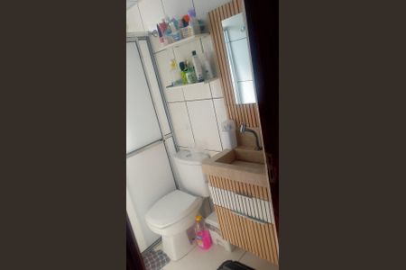 Apartamento à venda com 59m², 2 quartos e 1 vaga Apartamento à venda com 59m², 2 quartos e 1 vagaBanheiro