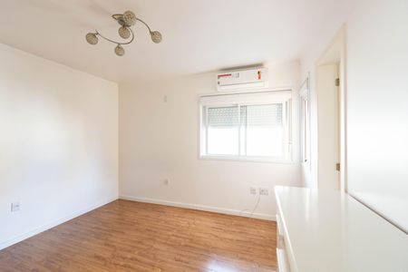 Casa de Condomínio para alugar com 3 quartos, 147m² em Olaria, Canoas
