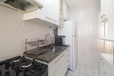Apartamento à venda com 57m², 2 quartos e 1 vagaCozinha e área de serviço