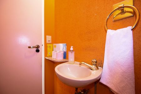 Casa à venda com 202m², 3 quartos e 1 vagalavabo