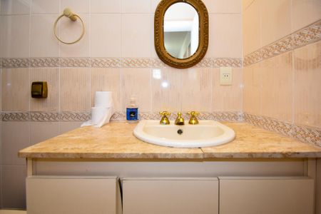 Casa à venda com 202m², 3 quartos e 1 vagabanheiro corredor