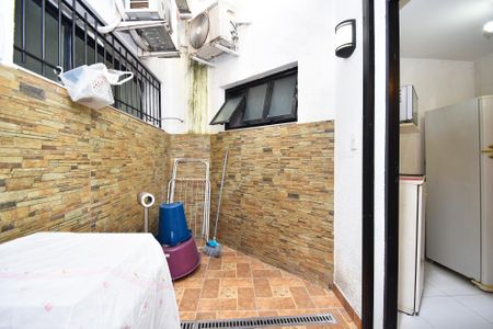 Casa à venda com 202m², 3 quartos e 1 vagaarea de serviço