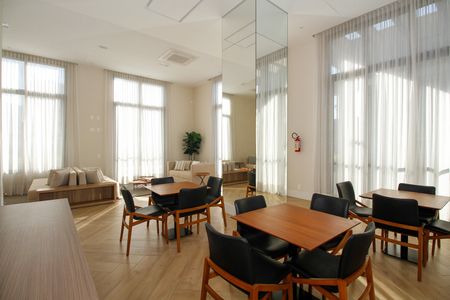 Apartamento para alugar com 73m², 2 quartos e 2 vagas Apartamento para alugar com 73m², 2 quartos e 2 vagasÁrea Comum - Salão de Festas