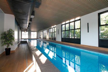 Apartamento para alugar com 73m², 2 quartos e 2 vagas Apartamento para alugar com 73m², 2 quartos e 2 vagasÁrea Comum - Piscina Aquecida