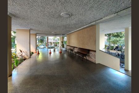 Apartamento para alugar com 80m², 3 quartos e 1 vagaFachada e portaria