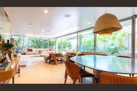 Casa à venda com 3 quartos, 767m² em Campo Belo, São Paulo