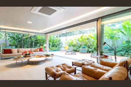 Casa à venda com 3 quartos, 767m² em Campo Belo, São Paulo