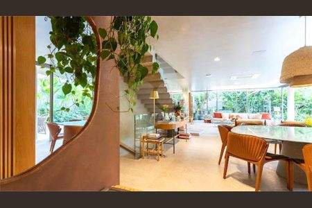 Casa à venda com 3 quartos, 767m² em Campo Belo, São Paulo