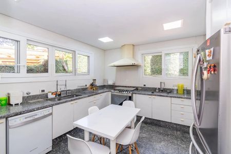 Casa à venda com 740m², 4 quartos e 8 vagas