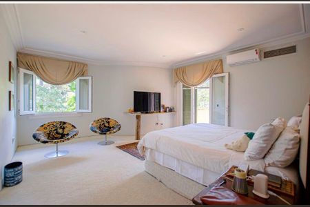 Casa à venda com 740m², 4 quartos e 8 vagas