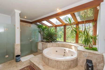 Casa à venda com 740m², 4 quartos e 8 vagas