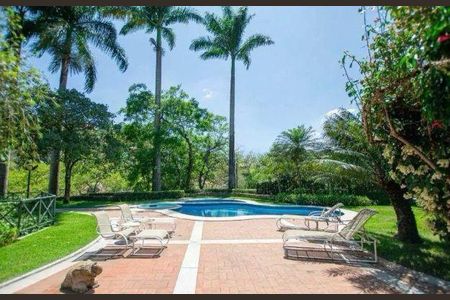 Casa à venda com 740m², 4 quartos e 8 vagas