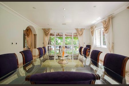 Casa à venda com 4 quartos, 740m² em Residencial Tambore, Barueri