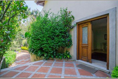 Casa à venda com 740m², 4 quartos e 8 vagas
